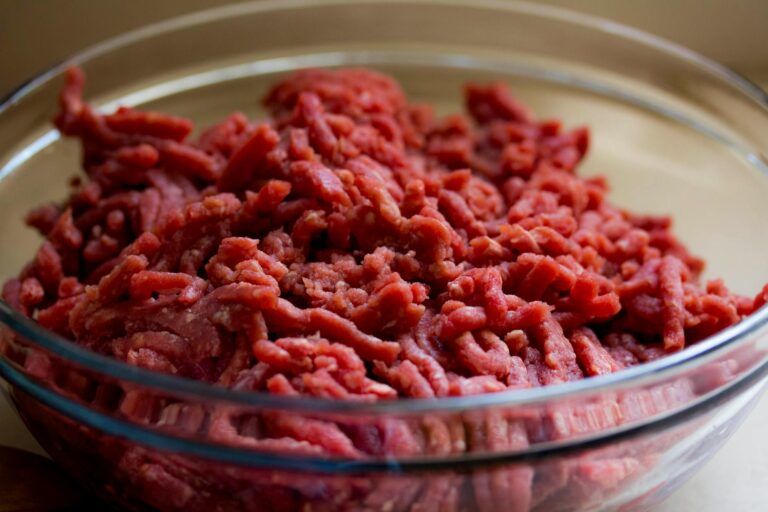 how many grams of ground beef in a cup?